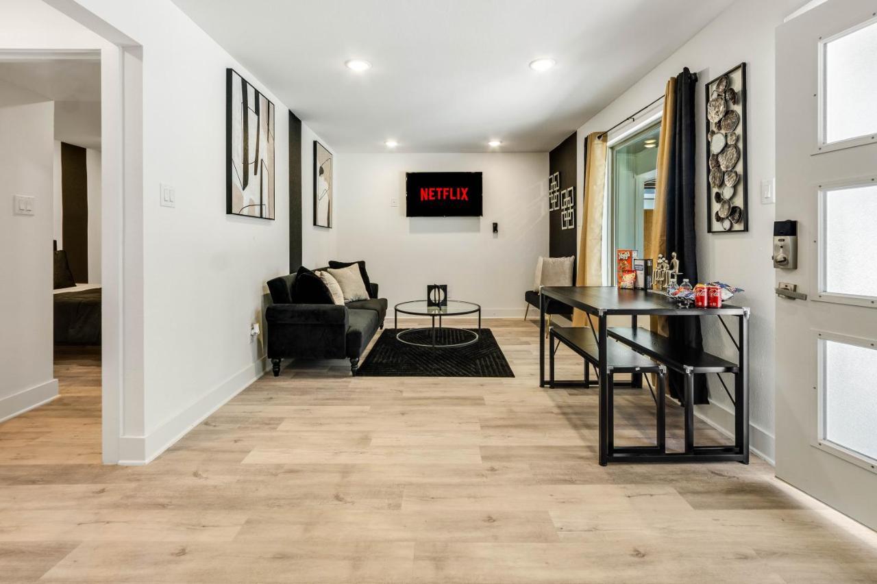 Queen Suite Near Downtown Free Parking Dallas Buitenkant foto