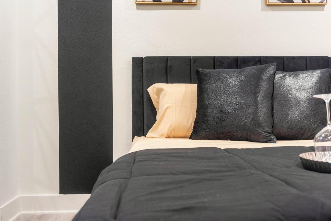 Queen Suite Near Downtown Free Parking Dallas Buitenkant foto