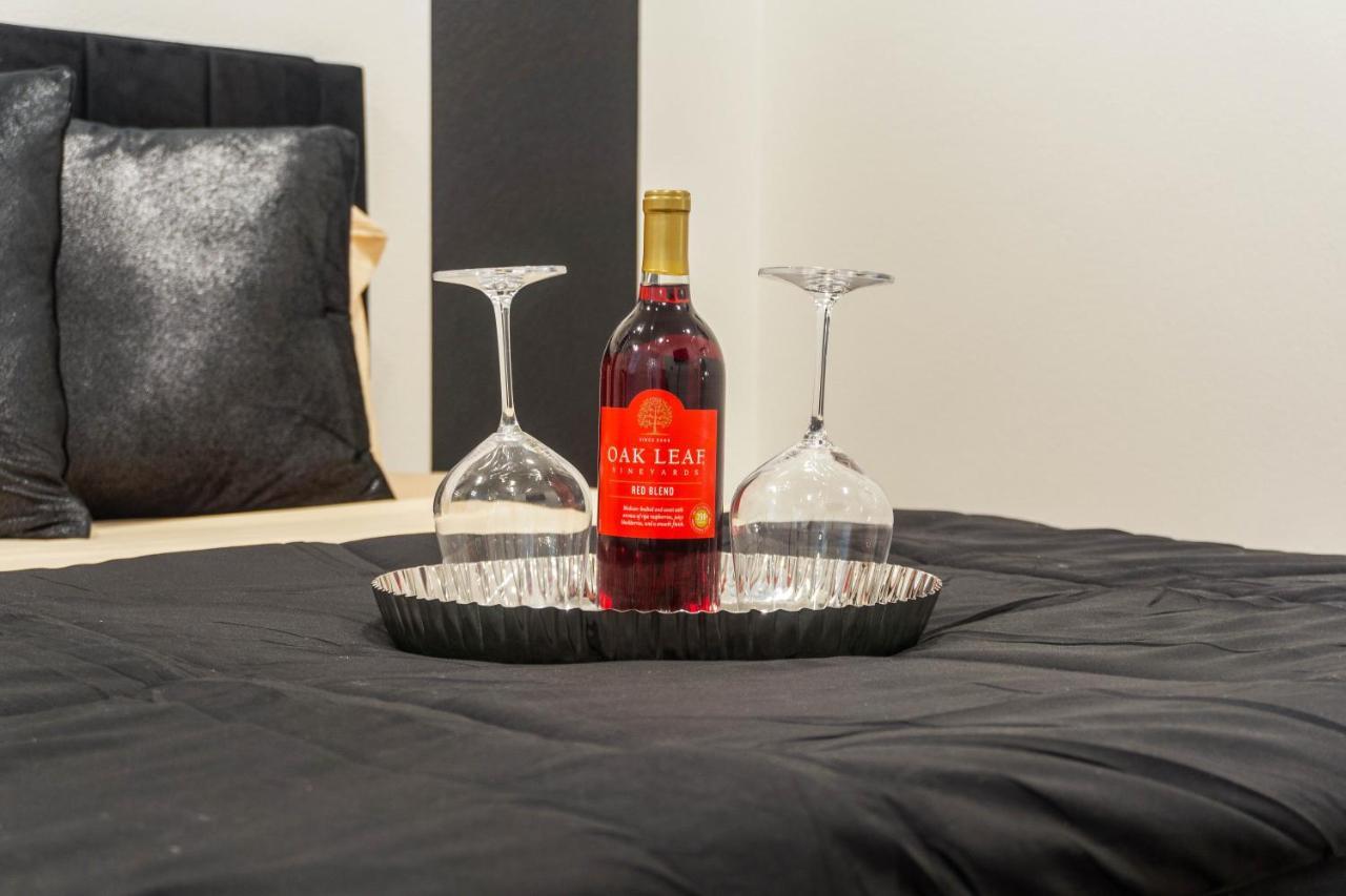 Queen Suite Near Downtown Free Parking Dallas Buitenkant foto
